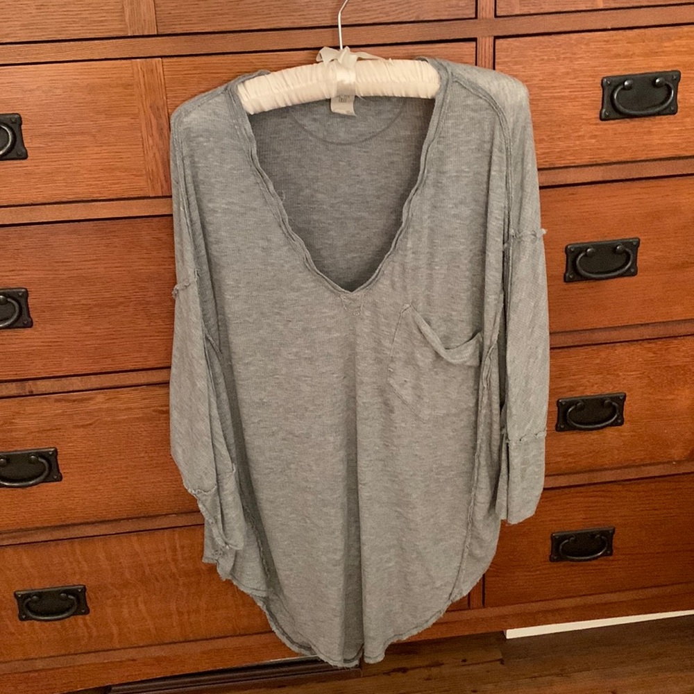 We the free gray top large